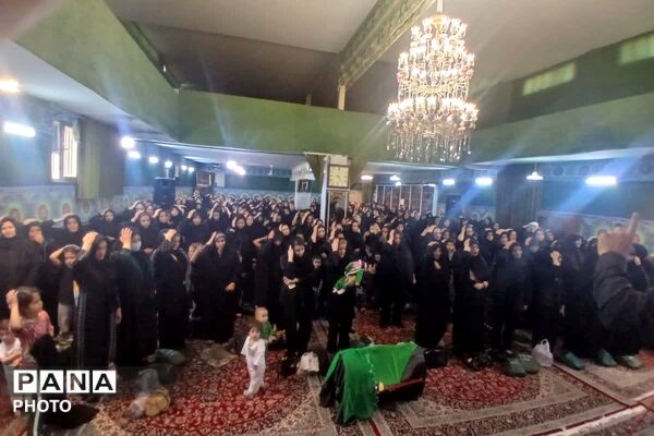 لالایی عشق در سوگ کوچک‌ترین شهید کربلا