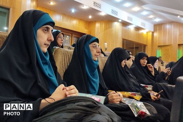 همایش یادواره شهدای معلم جنگ رمضان در ناحیه دو شهرری 