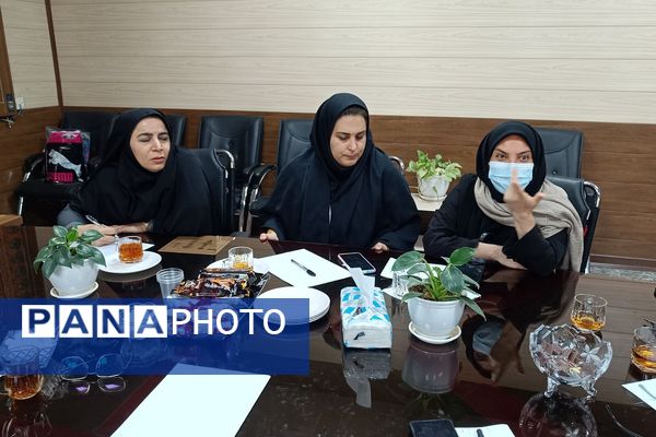 نشست تخصصی تفکر و سبک زندگی با تأکید بر ارتقای کیفیت آموزش در مدارس متوسطه اول شهریار