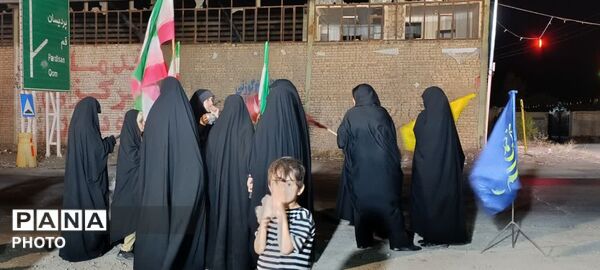 خدمت رسانی موکب مردمی شهید یزدانیان به اجتماعات شبانه اهالی روستای ورجان قم 