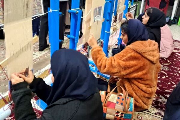 موج رنگها در جشنواره فردا