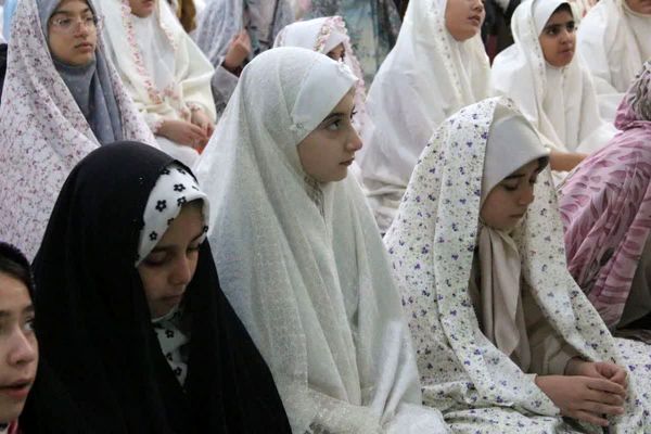 جلوه‌های معنویت و ایثار در اعتکاف مسجد الزهرا(س) قیامدشت