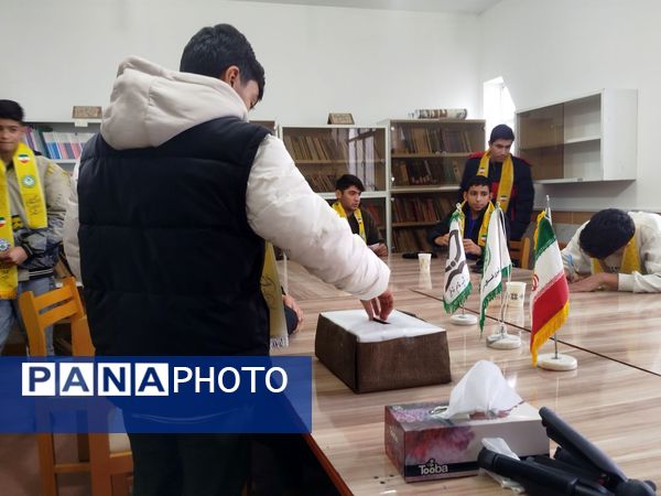 انتخابات شورای دانش‌آموزی در شهرستان فاروج 