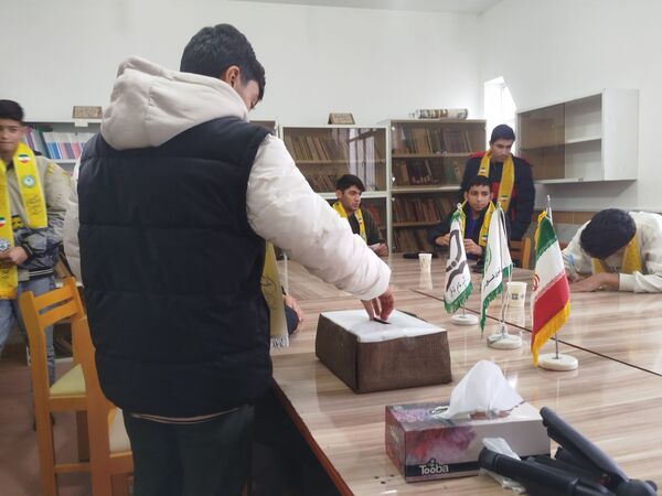 انتخابات شورای دانش‌آموزی در شهرستان فاروج 
