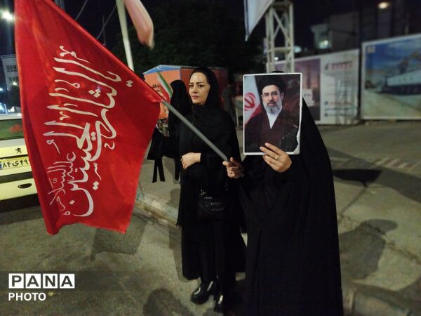 چایخانه و موکب مردمی  شهید سبحانی فر در  میدان آزادی شهرستان نیشابور 