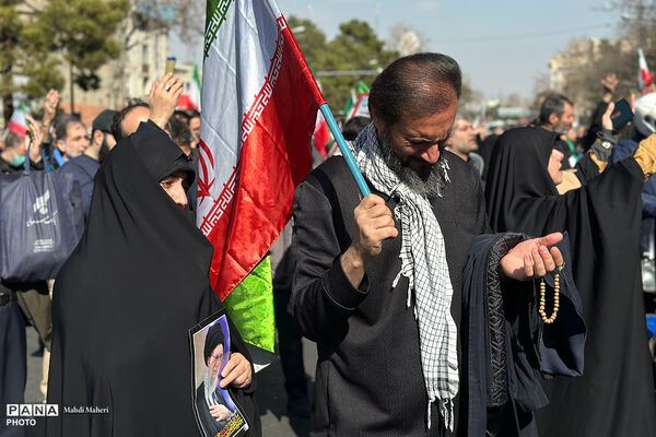 راهپیمایی اقتدار بعد از نماز جمعه - مصلای تهران -2