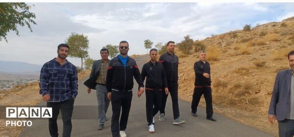 همایش پیاده‌روی در شهرستان فریدن 