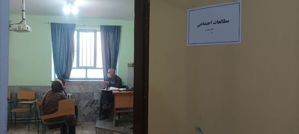 ۱۳ آذر جلسه دیدار اولیا با دبیران دبیرستان نمونه دولتی پژوهش آشخانه 