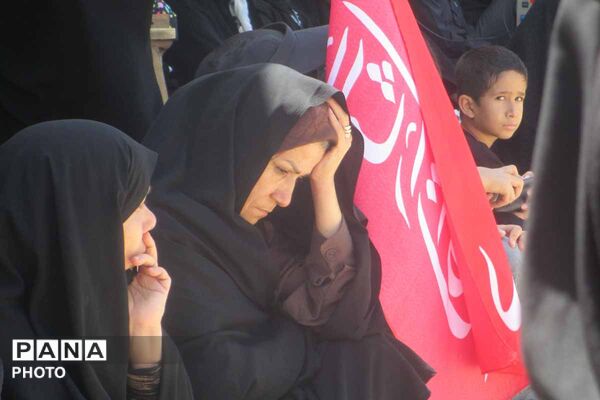 جاماندگان از قافله عشق؛ راهپیمایی اربعین حسینی در اسفراین 
