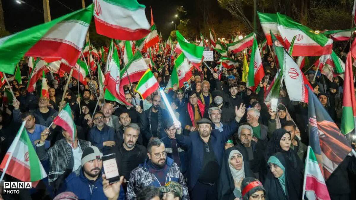 سی و پنجمین شب حماسه حضور مردم مشکین‌دشت