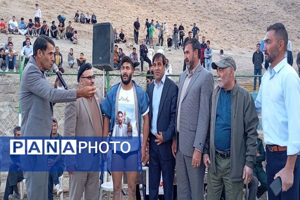 جشنواره بازی های بومی محلی در شهر بار نیشابور