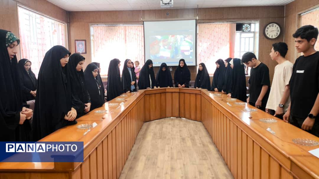 همایش فصلی فرماندهان بسیج دانش آموزی