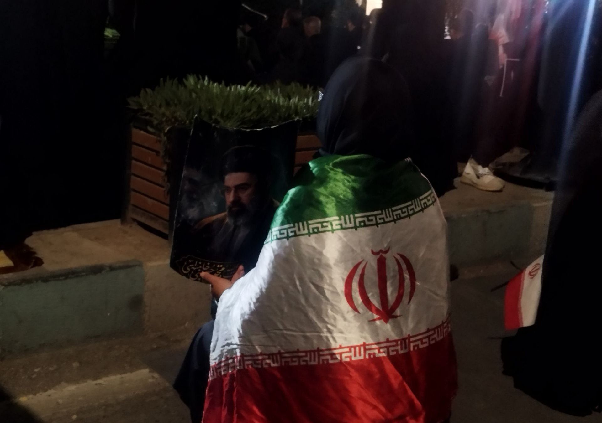 نهمین شب از مراسم عزاداری امام حسین همراه با هئیت زنجیر زنی در حسینیه امام خمینی