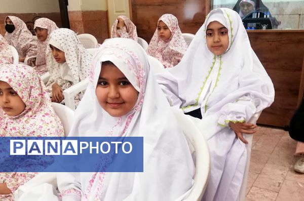 جشن عبادت در دبستان دخترانه تکتم