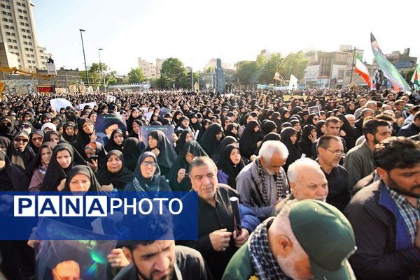 اجتماع مردم مشهد در فراق سید الشهدای خدمت 