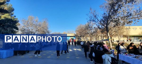 برپایی بازارچه هنرهای دستی در هنرستان ثمین