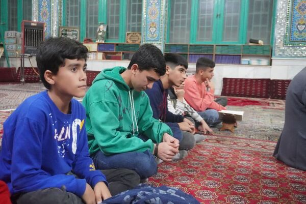 چلچراغ آیه‌ها و جشن ولادت حضرت فاطمه‌زهرا(س) در گالیکش