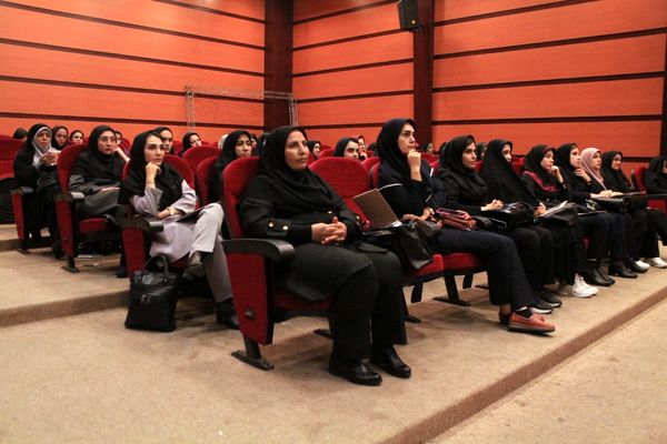 اختتامیه طرح‌ها و برنامه‌های آموزشی مقطع ابتدایی در بهارستان‌دو