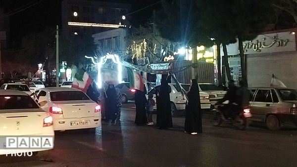 سی شب بلوار فضل میزبان رژه ماشینی شد 