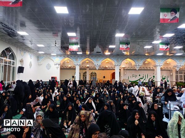 محفل اشک به یاد رهبر شهید انقلاب