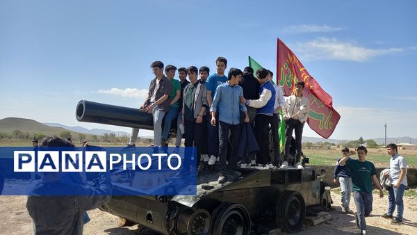 نمایشگاه فرهنگی تربیتی ارتش شهرستان مراغه