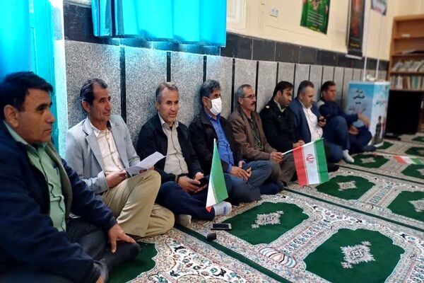 حضور پرشور دانش‌آموزان و فرهنگیان بخش دیشموک در گرامیداشت یوم‌الله 9 دی