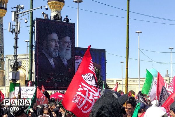  وداع با رهبر شهید در جوار بارگاه رضوی