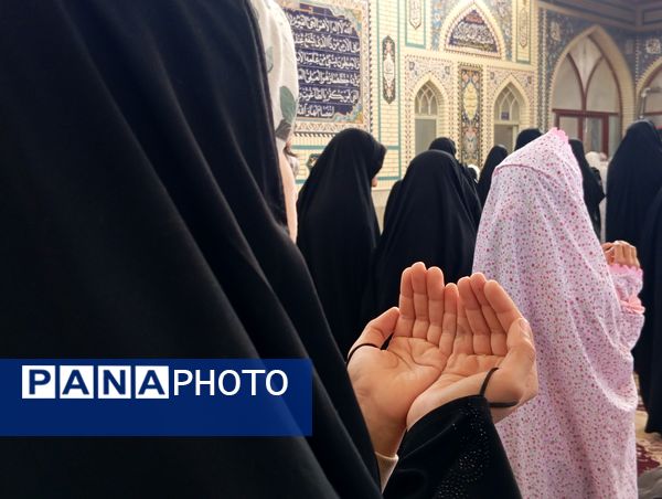 نماز جمعه شهر بن با حضور خانواده بزرگ آموزش و پرورش 