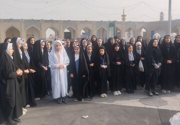 دانش‌آموزان مدرسه مهندس رحمانی فرد به حرم امام رضا علیه السلام مشرف شدند