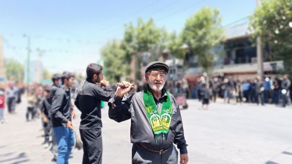 حضور پرشور کودکان و نوجوانان یاسوجی در روز عاشورا 