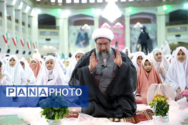 جشن تکلیف ۵۰۰۰ نفری دختران تبریز