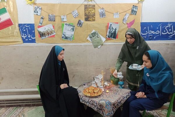 شکوفایی خلاقیت و آرمان‌ها در «مدرسه انقلاب» دبیرستان عفاف شهرقدس