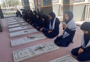 تجدید پیمان و قراری دخترانه با شهدا