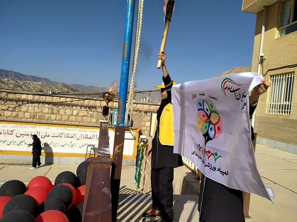 برگزاری المپیاد ورزشی درون‌مدرسه‌ای در دبیرستان ایرانسل معمولان