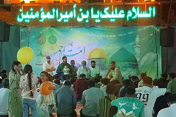 حال و هوای کافه شهدا در شب میلاد نبی اکرم(ص) و امام جعفر صادق (ع)