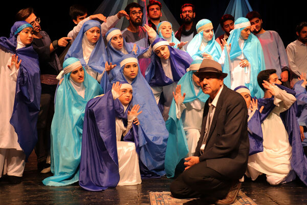 نمایش (حیدربابا یه سلام) در تبریز