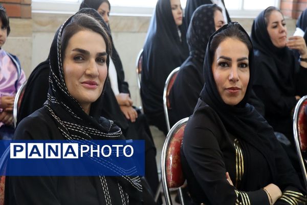 یک خشت هزار امید