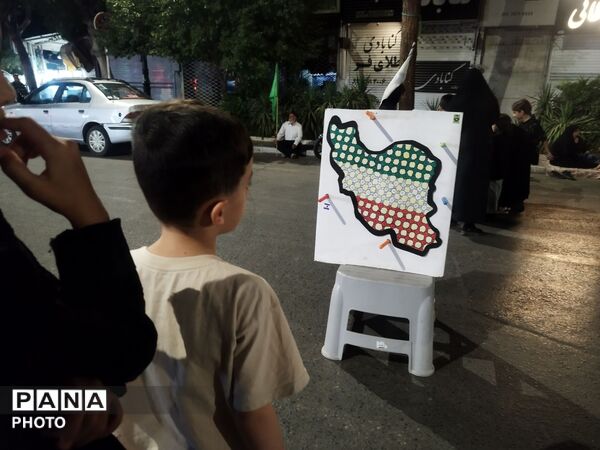 سرگرمی کودکان در غرفه کودک فرهنگیان 