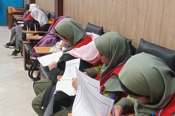 جلسه توانمندسازی و آزمون علمی مهارتی سفیران سلامت در بهارستان‌۲