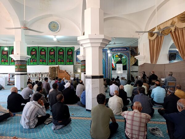 نماز عبادی سیاسی جمعه به امامت امام جمعه موقت شهرستان خلیل آباد