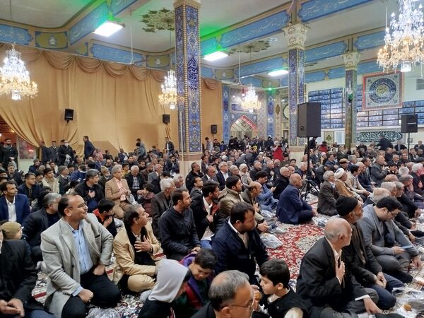 مراسم ولادت حضرت امام حسین (ع) در تکیه حسینی شهرستان کاشمر 