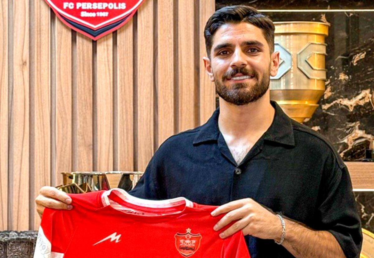 قرارداد محمد عمری با پرسپولیس تمدید شد