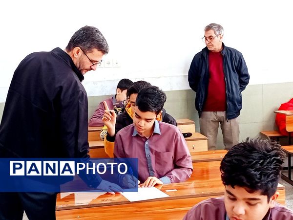 برگزاری امتحانات نوبت اول در دبیرستان میثاق کاشمر