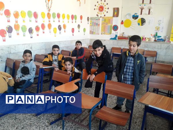 برگزاری جلسات تمرین سرود همگانی به‌مناسبت عید مبعث در آموزشگاه شهید پسندیده فدافن