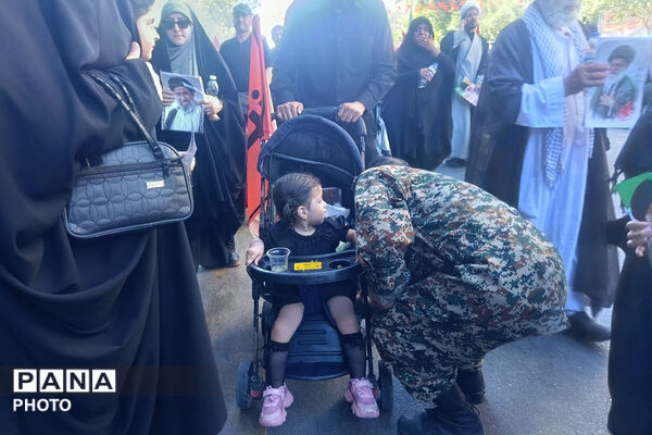 وداع باشکوه با خورشید در شهر خورشید؛ مشهد یکپارچه در سوگ