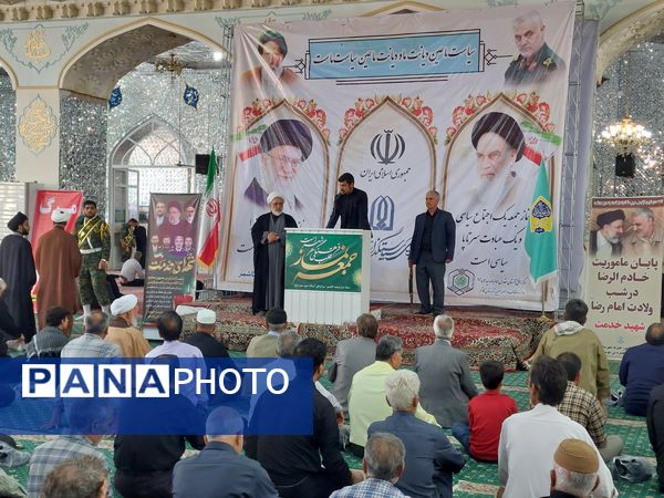 نماز جمعه در کاشمر 