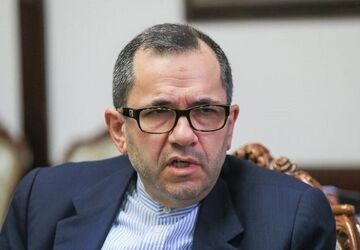 تخت روانچی: مواضع آمریکایی‌ها متناقض است
