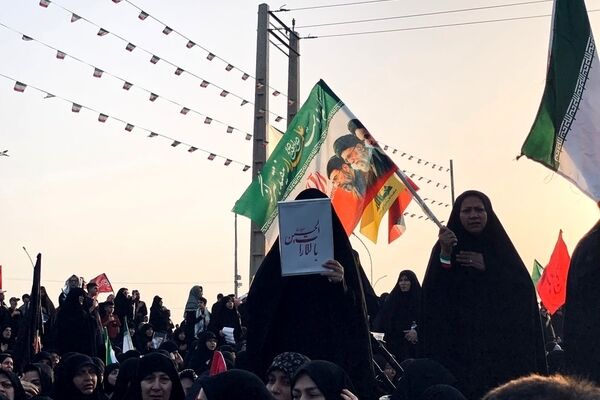 دریای خروشان جمعیت در سوگ «امام شهید امت» قم