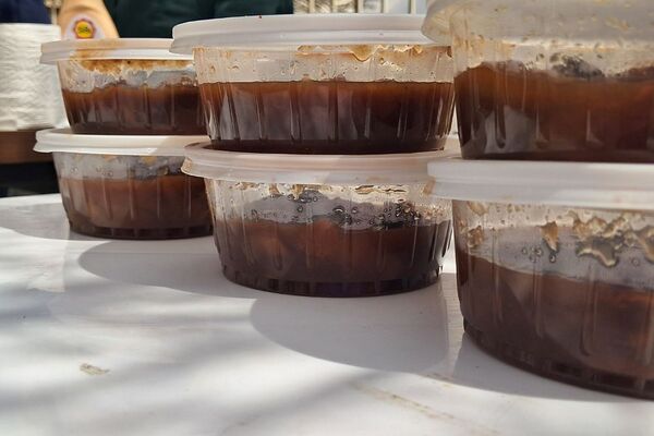 برگزاری بازارچه صنایع دستی و غذا در دبیرستان‌ حضرت‌ معصومه (س) شهرستان فیروزکوه