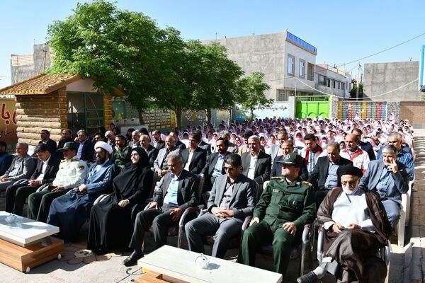  "سپاس معلم"  در مدرسه حاج حسن اسدی شهر فیض آباد مه‌ولات